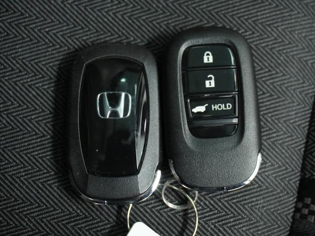 ヴェゼル ｅ：ＨＥＶＰＬａＹ　ワンオーナー　禁煙車　全周囲カメラ　ドラレコ　ＥＴＣ２．０　アダプティブクルーズコントロール　シートヒーター　Ｂｌｕｅｔｏｏｔｈ　ＵＳＢ入力端子　ＬＥＤヘッドライト　衝突被害軽減ブレーキ　スカイルーフ（36枚目）