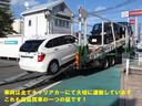 車両の移動は全てキャリアカーで大切に運びます。