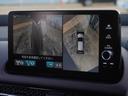◆マルチビューカメラシステム◆運転席から見づらい前後左右を、ナビ画面の映像で確認。見通しの悪い交差点や狭い道でのすれ違い、駐車などをサポートします。