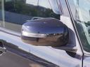 ◆ドアミラーウインカー◆ドアミラーにウインカーを装備しています。対向車に自身の進行方向を合図し安全に運転できます。