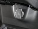 ベースグレード　２年保証当社試乗車ナビＤレコＲカメＥＴＣ片電扉　渋滞追従クルーズ　Ｂｌｕｅｔｏｏｔｈ　障害物センサー　シートヒーター　デイライト　フルセグＴＶ　ＤＶＤ再生　純正アルミホイール　スペアキー有り（39枚目）