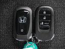 ベースグレード　２年保証当社試乗車ナビＤレコＲカメＥＴＣ片電扉　渋滞追従クルーズ　Ｂｌｕｅｔｏｏｔｈ　障害物センサー　シートヒーター　デイライト　オートハイビーム　スペアキー　純正アルミホイール　ＵＶカットガラス（19枚目）