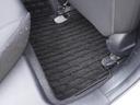 Honda認定中古車に新品の純正フロアマットを装着しました。気分よくドライブをお楽しみいただけます♪