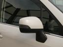 ◆ドアミラーウインカー◆ドアミラーにウインカーを装備しています。対向車に自身の進行方向を合図し安全に運転できます。