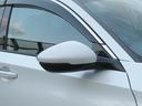 ◆ドアミラーウインカー◆ドアミラーにウインカーを装備しています。対向車に自身の進行方向を合図し安全に運転できます。