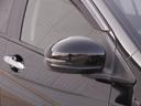◆ドアミラーウインカー◆ドアミラーにウインカーを装備しています。対向車に自身の進行方向を合図し安全に運転できます。