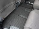 Ｈｏｎｄａ認定中古車に新品の純正フロアマットを装着しました。気分よくドライブをお楽しみいただけます♪