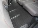 Ｈｏｎｄａ認定中古車に新品の純正フロアマットを装着しました。気分よくドライブをお楽しみいただけます♪
