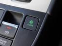 ◆ECONスイッチ(ECONモード)◆エンジンやエアコンといった、クルマ全体の動きを燃費優先で自動制御するECONモード。空調など快適性を優先したいときは、スイッチを押してOFFにできます。