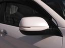 ◆ドアミラーウインカー◆ドアミラーにウインカーを装備しています。対向車に自身の進行方向を合図し安全に運転できます。