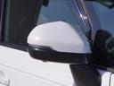 ◆ドアミラーウインカー◆ドアミラーにウインカーを装備しています。対向車に自身の進行方向を合図し安全に運転できます。