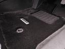 Honda認定中古車に新品の純正フロアマットを装着しました。気分よくドライブをお楽しみいただけます♪
