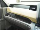 ◆インパネトレイ◆お財布や携帯、小物置きに便利なトレイが助手席側にございます。