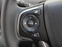 ◆オーディオリモコンスイッチ◆ハンドルにスイッチが装備されてます。視点をそらすことなく、ボリューム調整・オーディオソース切替・選曲が出来ます。安全運転しながら操作が可能になりました。