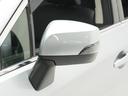 ◆ドアミラーウインカー◆ドアミラーにウインカーを装備しています。対向車に自身の進行方向を合図し安全に運転できます。