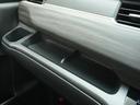 ◆インパネトレイ◆お財布や携帯、小物置きに便利なトレイが助手席側にございます。