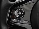 ◆オーディオリモコンスイッチ◆ハンドルにスイッチが装備されてます。視点をそらすことなく、ボリューム調整・オーディオソース切替・選曲が出来ます。安全運転しながら操作が可能になりました。