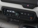 ◆オートエアコン装備◆　お好みの温度を設定をするだけで、後は、自動で風量を調節してくれます！快適にドライブが楽しめます。