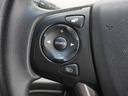 ◆オーディオリモコンスイッチ◆ハンドルにスイッチが装備されてます。視点をそらすことなく、ボリューム調整・オーディオソース切替・選曲が出来ます。安全運転しながら操作が可能になりました。