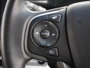 ◆オーディオリモコンスイッチ◆ハンドルにスイッチが装備されてます。視点をそらすことなく、ボリューム調整・オーディオソース切替・選曲が出来ます。安全運転しながら操作が可能になりました。