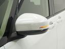 ◆ドアミラーウインカー◆ドアミラーにウインカーを装備しています。対向車に自身の進行方向を合図し安全に運転できます。