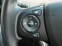 ◆オーディオリモコンスイッチ◆ハンドルにスイッチが装備されてます。視点をそらすことなく、ボリューム調整・オーディオソース切替・選曲が出来ます。安全運転しながら操作が可能になりました。