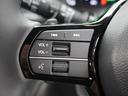 ◆オーディオリモコンスイッチ◆ハンドルにスイッチが装備されてます。視点をそらすことなく、ボリューム調整・オーディオソース切替・選曲が出来ます。安全運転しながら操作が可能になりました。