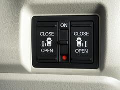 ����ư���饤�ɥɥ���������־�Ǥ���ߤ꤬�ڡ��������ͤ��٤μ֤˥ɥ������ƤƤ��ޤ����ۤ⤴�����ޤ��󡪾����ʤ�����Ϣ������⤳��ǰ¿��� 6