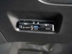 ◆ＥＴＣ車載器　装備車◆今や必需品のＥＴＣ！有料道路を利用する際にスムースに通過でき、わずらわしい料金支払いから開放されます！ 6