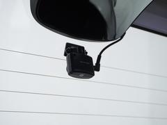 ������ɥ饤�֥쥳�������դ��������������ʤɤ�Ͽ���뼫ư���Ѥ����֤Ǥ����⤷��λ��Τκݤε�Ͽ�Ϥ������ι�Ԥκݤλפ��ФȤ��ƥɥ饤�֤α�����ڤ��ळ�Ȥ��Ǥ��ޤ��� 6