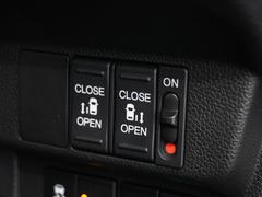 ��ξ¦��ư���饤�ɥɥ���������־�Ǥ���ߤ꤬�ڡ��������ͤ��٤μ֤˥ɥ������ƤƤ��ޤ����ۤ⤴�����ޤ��󡪾����ʤ�����Ϣ������⤳��ǰ¿��� 7