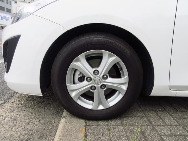 アクセラ ２０Ｅ　ワンオーナー　禁煙車　マツダディーラー整備　点検記録簿完備　３４８２６ｋｍ　パドルシフト　プッシュスタート　スマートキー　ＨＩＤ　アイドリングストップ（15枚目）