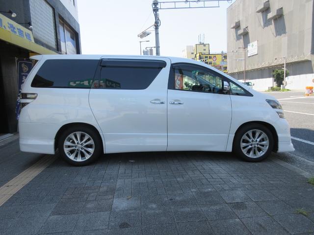ヴェルファイア ３．５Ｚ　Ｇエディション　ディーラー整備／タイヤＲＥＧＮＯ／禁煙車／自動駐車システム／サンルーフ／両側パワスラ／パワーシート／パワーオットマン／パワーバックドア／コーナーセンサー／ナビ／ＴＶ／サイド・フロント・バックカメラ（8枚目）
