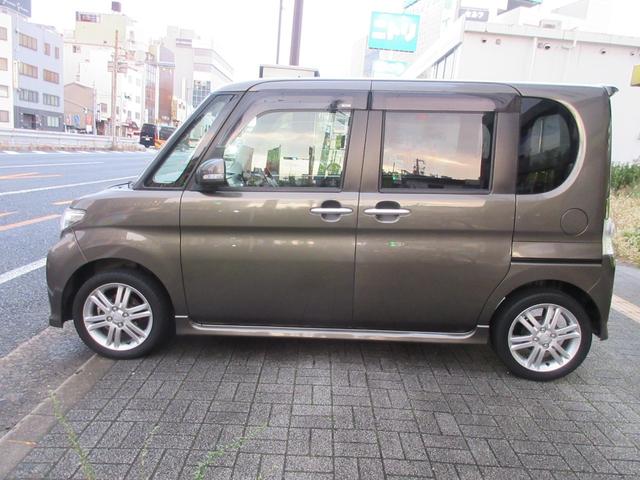 タント カスタムＲＳ　ターボ車　ナビ　フルセグＴＶ　左側パワースライドドア　スマートキー　ＨＩＤ　ＢｌｕｅｔｏｏｔｈＡｕｄｉｏ（4枚目）