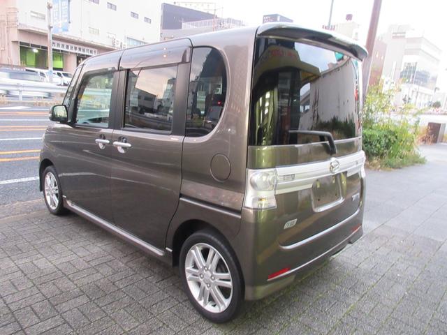 タント カスタムＲＳ　ターボ車　ナビ　フルセグＴＶ　左側パワースライドドア　スマートキー　ＨＩＤ　ＢｌｕｅｔｏｏｔｈＡｕｄｉｏ（5枚目）