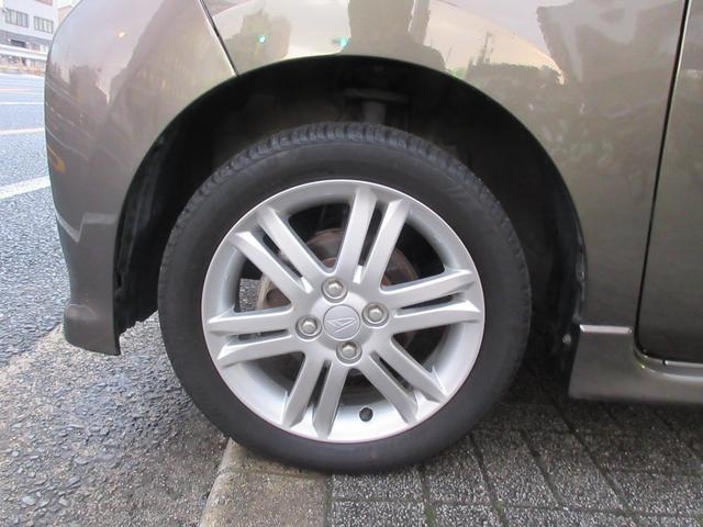 タント カスタムＲＳ　ターボ車　ナビ　フルセグＴＶ　左側パワースライドドア　スマートキー　ＨＩＤ　ＢｌｕｅｔｏｏｔｈＡｕｄｉｏ（16枚目）