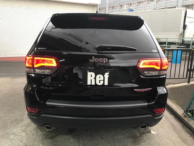 トレイルホーク 100台限定生産 特別仕様車 ガラスコーティング施工済み ワンオーナー 禁煙車 純正アルパイン製プレミアムサウンドシステム ボンネットデカール レザーシート 純正ナビ ETC エアサスペンション(6枚目)