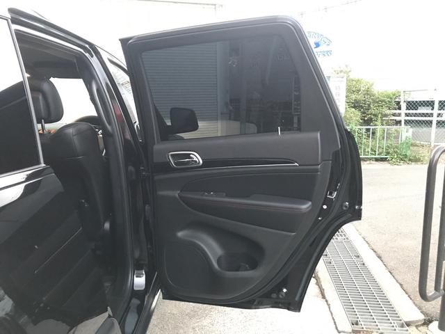 トレイルホーク 100台限定生産 特別仕様車 ガラスコーティング施工済み ワンオーナー 禁煙車 純正アルパイン製プレミアムサウンドシステム ボンネットデカール レザーシート 純正ナビ ETC エアサスペンション(37枚目)