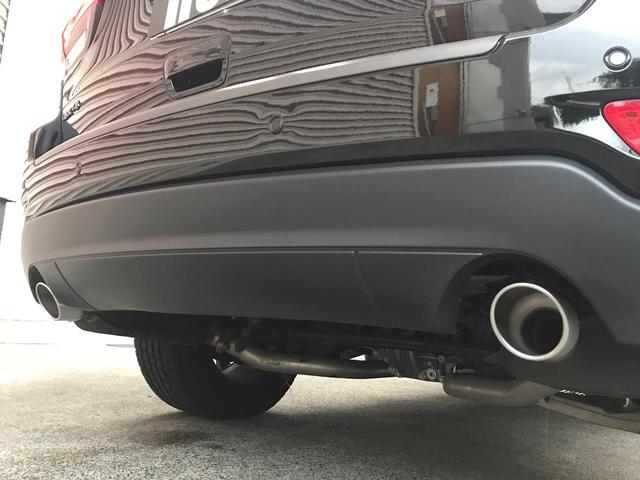トレイルホーク 100台限定生産 特別仕様車 ガラスコーティング施工済み ワンオーナー 禁煙車 純正アルパイン製プレミアムサウンドシステム ボンネットデカール レザーシート 純正ナビ ETC エアサスペンション(55枚目)
