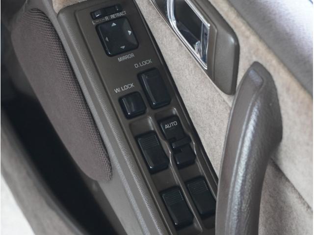 クラウン ロイヤルサルーンＧ　マルチ無し　エアサス　クルーズコントロール　ＥＴＣ　電動シート　オートエアコン（27枚目）