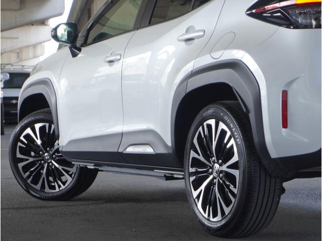 ヤリスクロス ハイブリッドＺ　１オーナー　　全方位カメラ　前後ドラレコ　前後コーナーセンサー　電動シート　シート＆ステアリングヒーター　ＥＴＣ２．０　アダプティブクルーズコントロール　ブラインドスポットモニター　電子パーキング（17枚目）