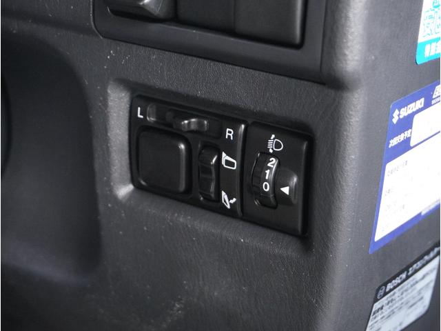 ジムニー ランドベンチャー　ナビ　ＥＴＣ　リアコーナーセンサー　シートヒーター　１６インチ純正アルミホイール　ワンセグＴＶ　４ＷＤ　オートマ（11枚目）
