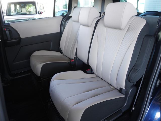 プレマシー ２０Ｓ－スカイアクティブ　セレーブル　７人乗り　弊社指定国産新品タイヤ　ナビ　バックカメラ　片側電動スライドドア　ＥＴＣ　パドルシフト　フルセグＴＶ　Ｂｌｕｅｔｏｏｔｈ　スマートキー　ＨＩＤヘッドライト　１７インチ純正アルミホイール（19枚目）