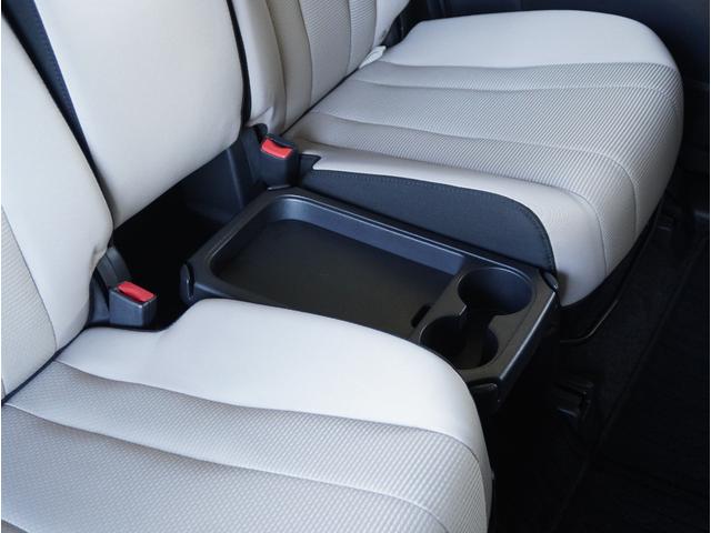 プレマシー ２０Ｓ－スカイアクティブ　セレーブル　７人乗り　弊社指定国産新品タイヤ　ナビ　バックカメラ　片側電動スライドドア　ＥＴＣ　パドルシフト　フルセグＴＶ　Ｂｌｕｅｔｏｏｔｈ　スマートキー　ＨＩＤヘッドライト　１７インチ純正アルミホイール（24枚目）