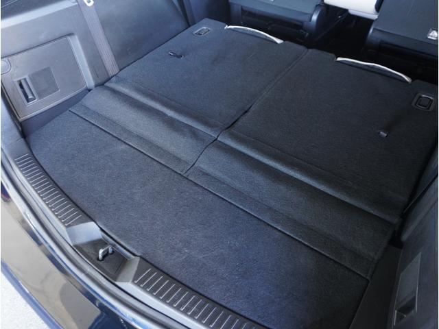 プレマシー ２０Ｓ－スカイアクティブ　セレーブル　７人乗り　弊社指定国産新品タイヤ　ナビ　バックカメラ　片側電動スライドドア　ＥＴＣ　パドルシフト　フルセグＴＶ　Ｂｌｕｅｔｏｏｔｈ　スマートキー　ＨＩＤヘッドライト　１７インチ純正アルミホイール（32枚目）