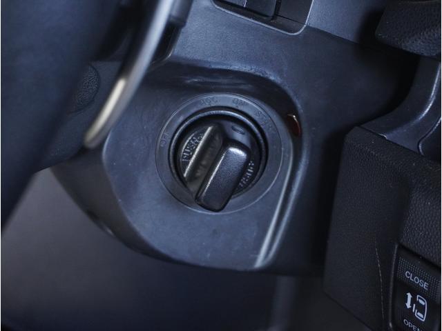 プレマシー ２０Ｓ－スカイアクティブ　セレーブル　７人乗り　弊社指定国産新品タイヤ　ナビ　バックカメラ　片側電動スライドドア　ＥＴＣ　パドルシフト　フルセグＴＶ　Ｂｌｕｅｔｏｏｔｈ　スマートキー　ＨＩＤヘッドライト　１７インチ純正アルミホイール（41枚目）