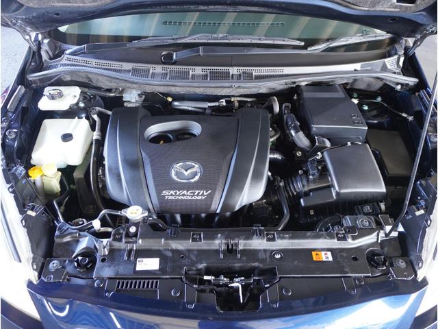 プレマシー ２０Ｓ－スカイアクティブ　セレーブル　７人乗り　弊社指定国産新品タイヤ　ナビ　バックカメラ　片側電動スライドドア　ＥＴＣ　パドルシフト　フルセグＴＶ　Ｂｌｕｅｔｏｏｔｈ　スマートキー　ＨＩＤヘッドライト　１７インチ純正アルミホイール（61枚目）