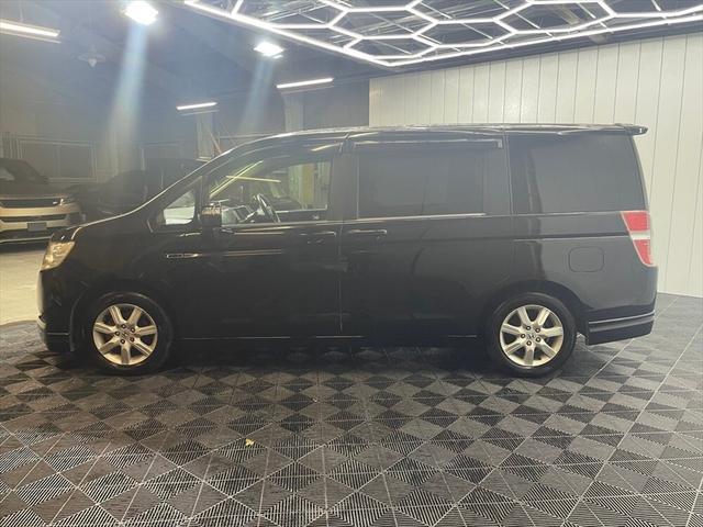 ステップワゴン G Lパッケージ 8人乗り 両側電動スライドドア 社外エアロ 社外マフラー 社外ナビ 地デジ Bluetoothオーディオ バックカメラ ETC搭載 LEDフォグ(9枚目)