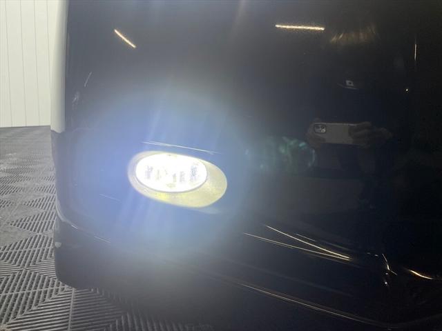 ステップワゴン G Lパッケージ 8人乗り 両側電動スライドドア 社外エアロ 社外マフラー 社外ナビ 地デジ Bluetoothオーディオ バックカメラ ETC搭載 LEDフォグ(14枚目)