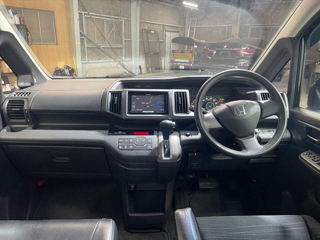 ステップワゴン G Lパッケージ 8人乗り 両側電動スライドドア 社外エアロ 社外マフラー 社外ナビ 地デジ Bluetoothオーディオ バックカメラ ETC搭載 LEDフォグ(34枚目)